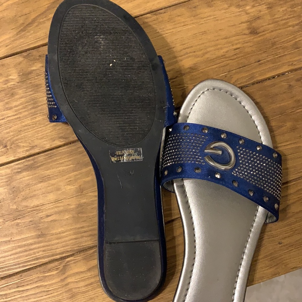 Guess Sandals - Picture 4 of 4